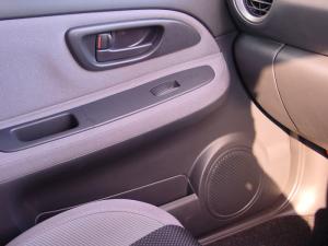 �ե���ȥɥ���¦